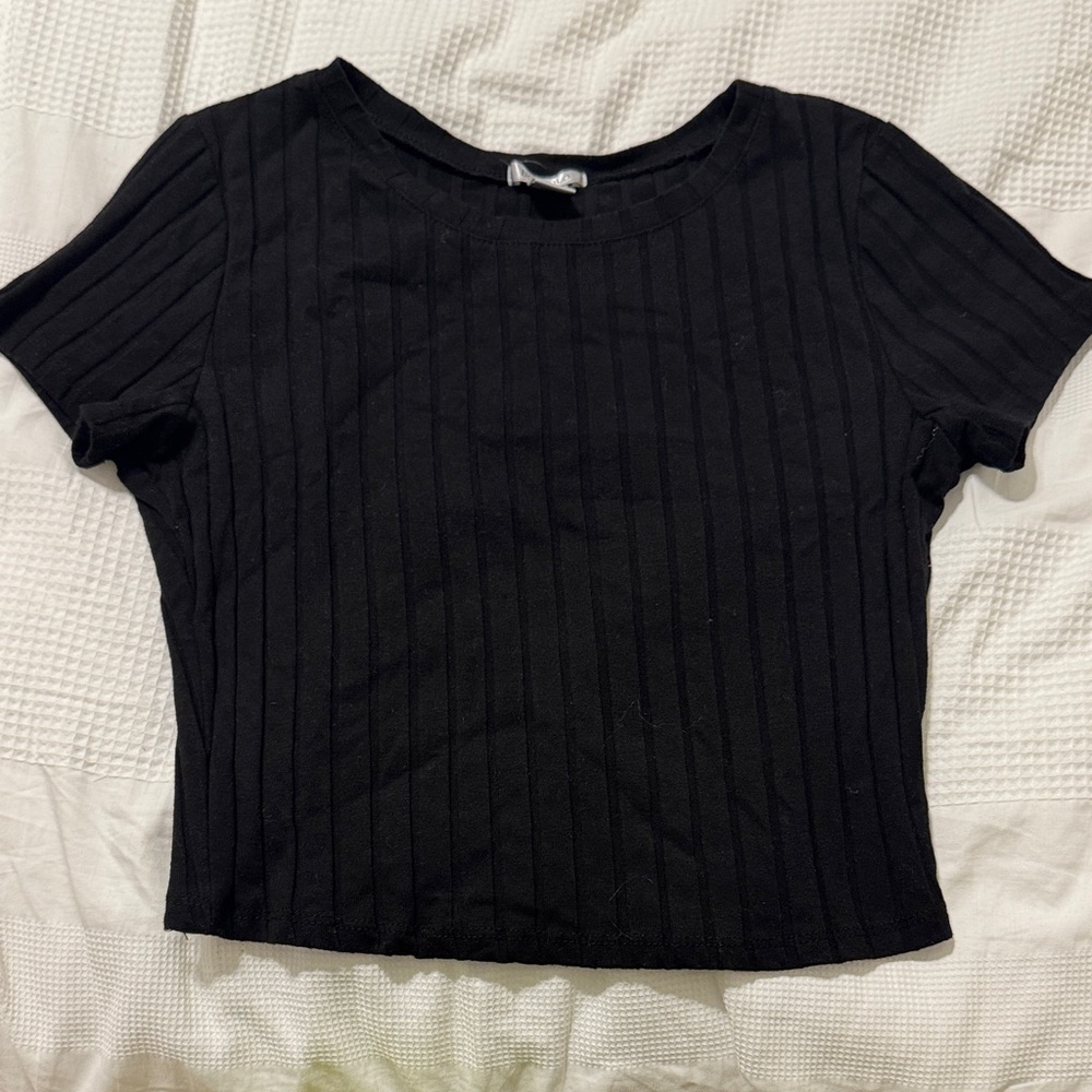 Bozzolo Black Ribbed Crop Top
